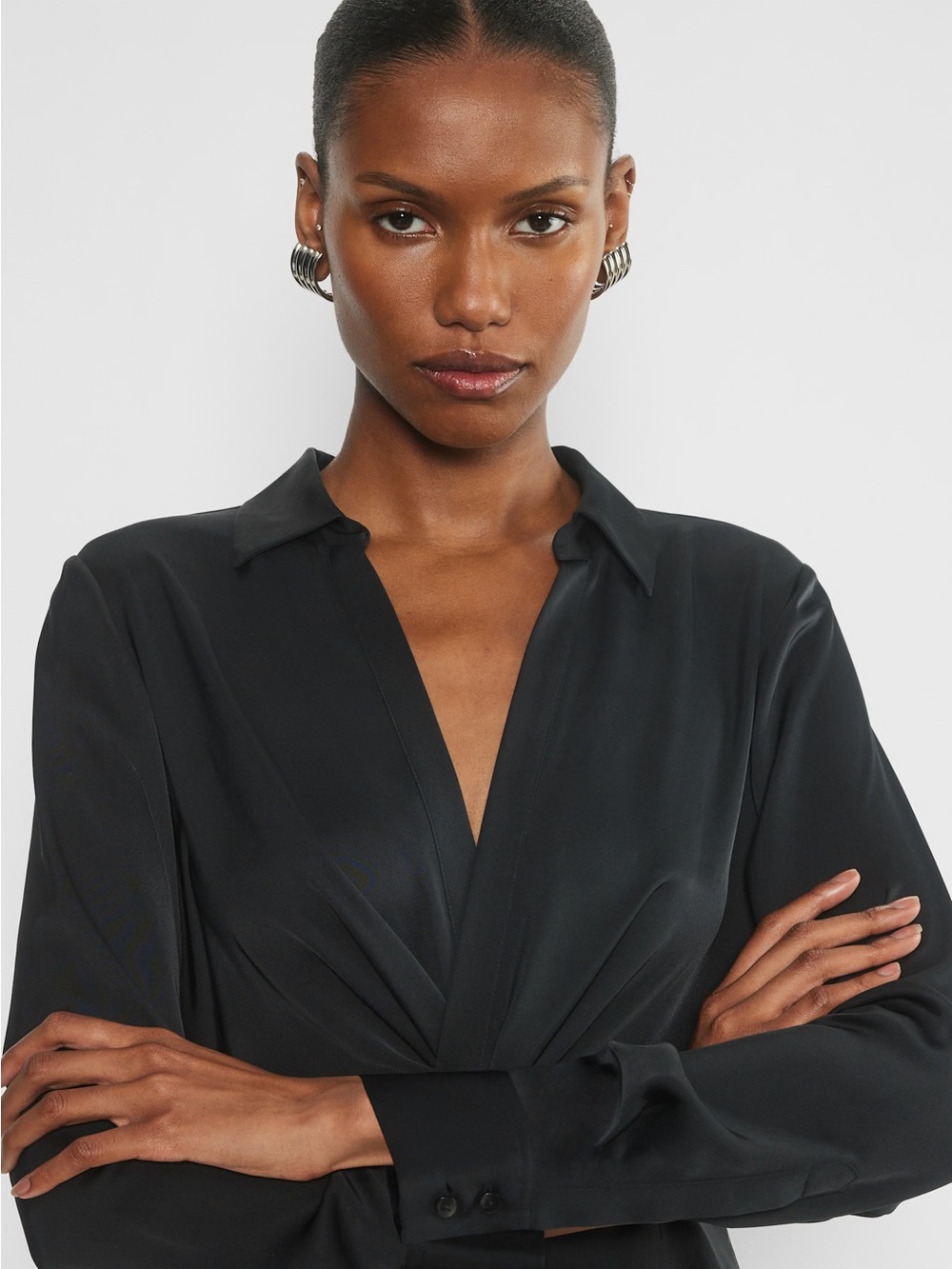 NWT Babaton Collaborate Dress Black Twist-Front Long Sleeve Mini Dress Size S - Picture 3 of 8